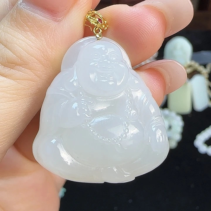 颈饰18K金镶嵌和田玉