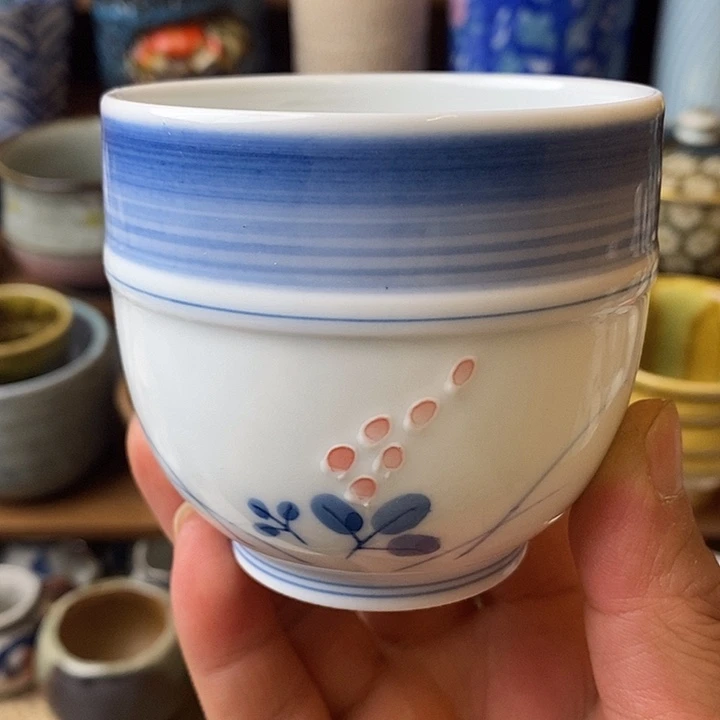 054 中古品默认微瑕满18包邮
