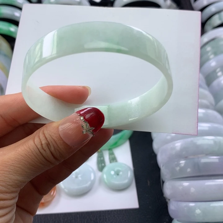 翡翠未镶嵌手镯方镯56+