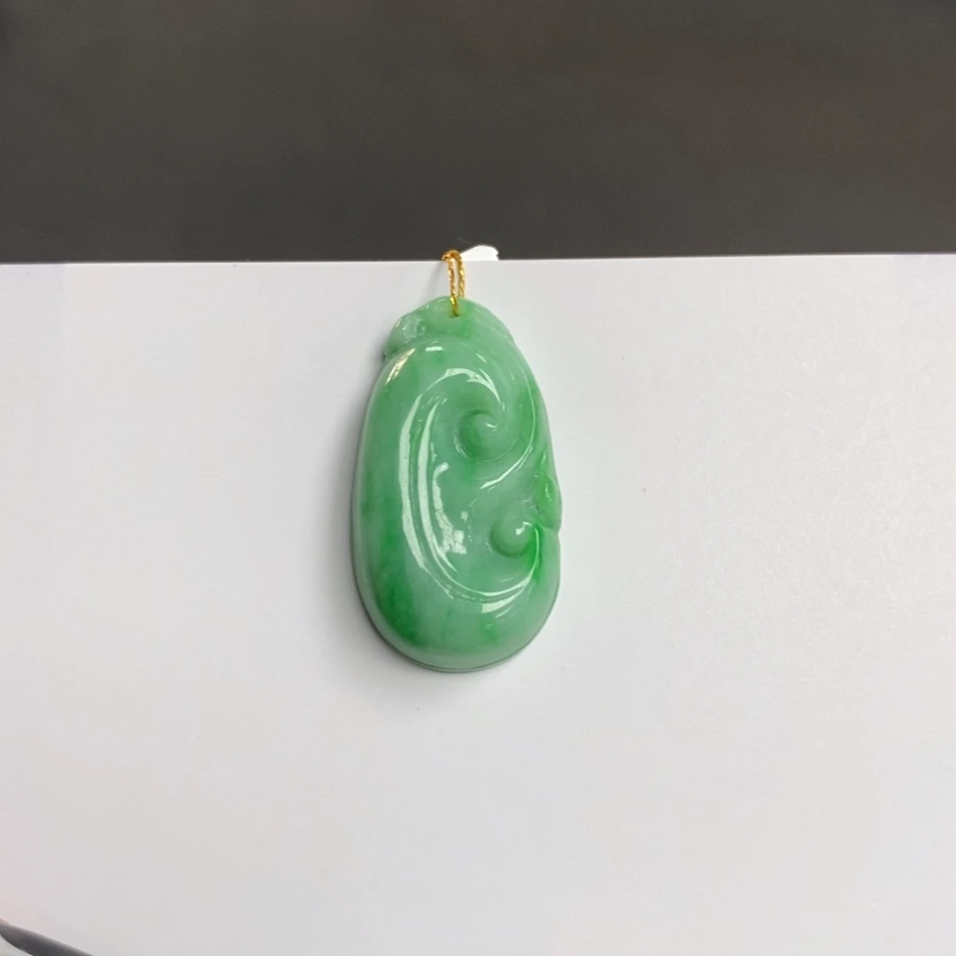 颈饰未镶嵌翡翠如意