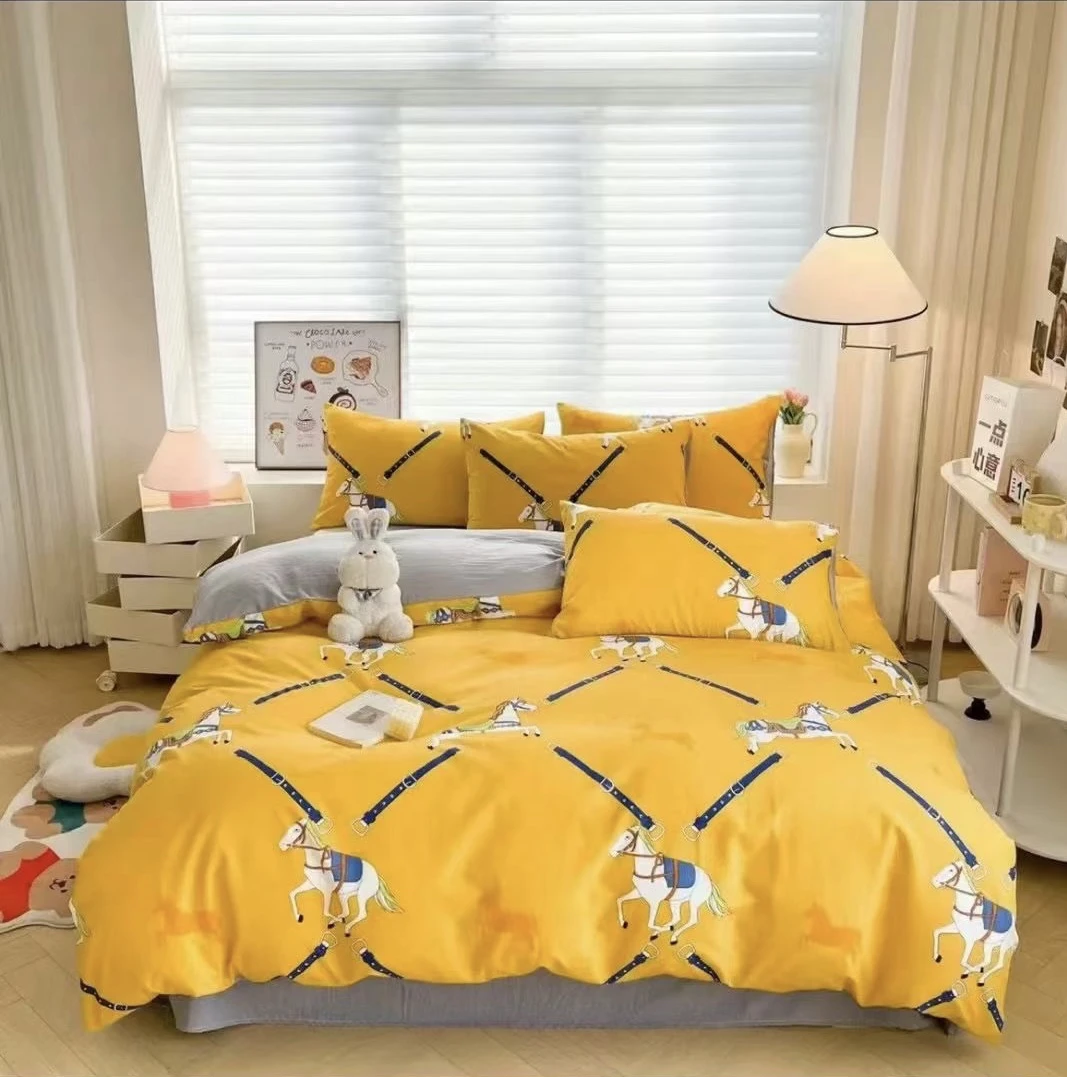 四件套 تۆت يۈرۈش تاق كىشىلىك كارىۋات يۈرۈشلۈكى