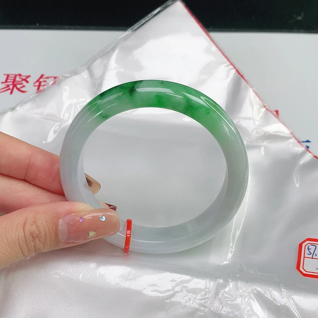 未镶嵌手镯翡翠523