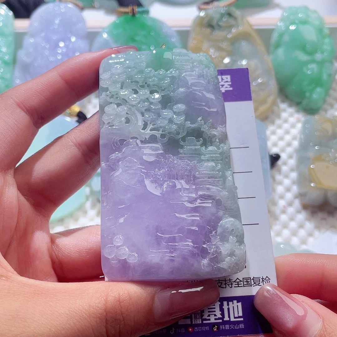 颈饰未镶嵌翡翠山水
