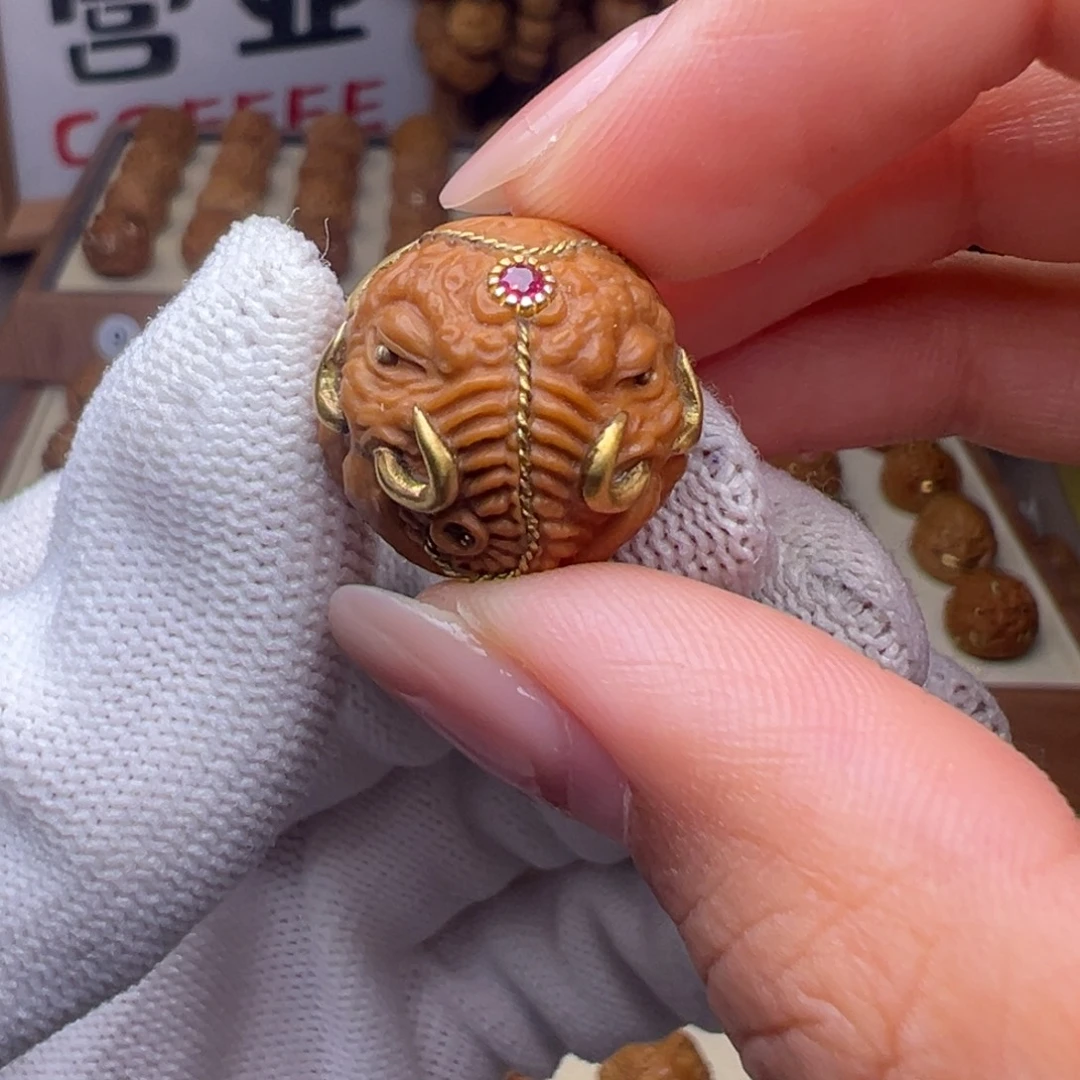 猴头核桃把件镶嵌款象神全品有正常封口线
