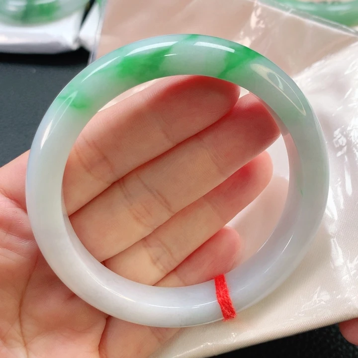 翡翠手镯未镶嵌61正