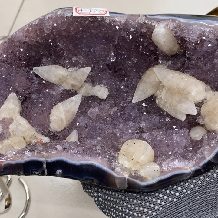 梅****紫晶未镶嵌珠宝半成品