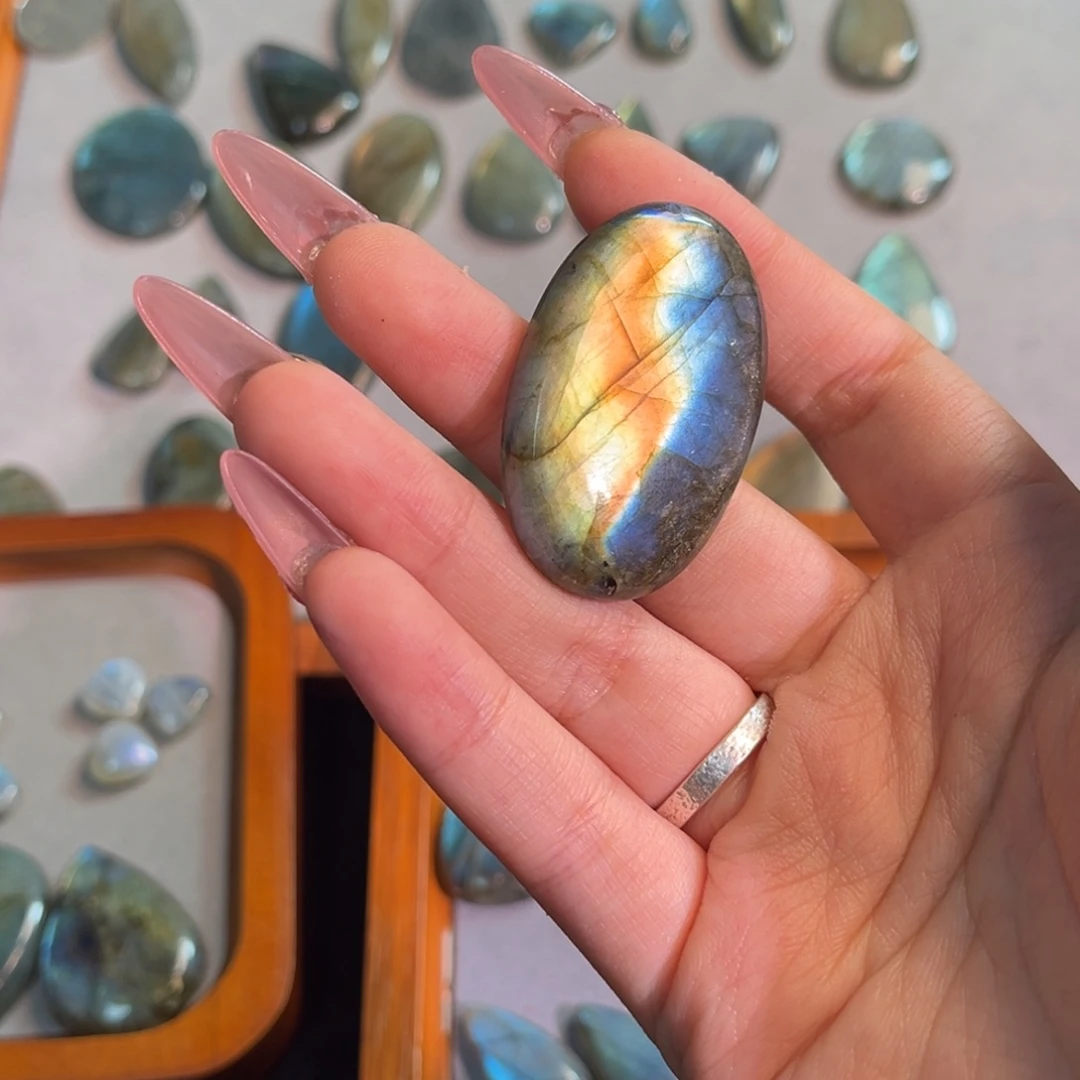 拉长石吊坠未镶嵌e****o