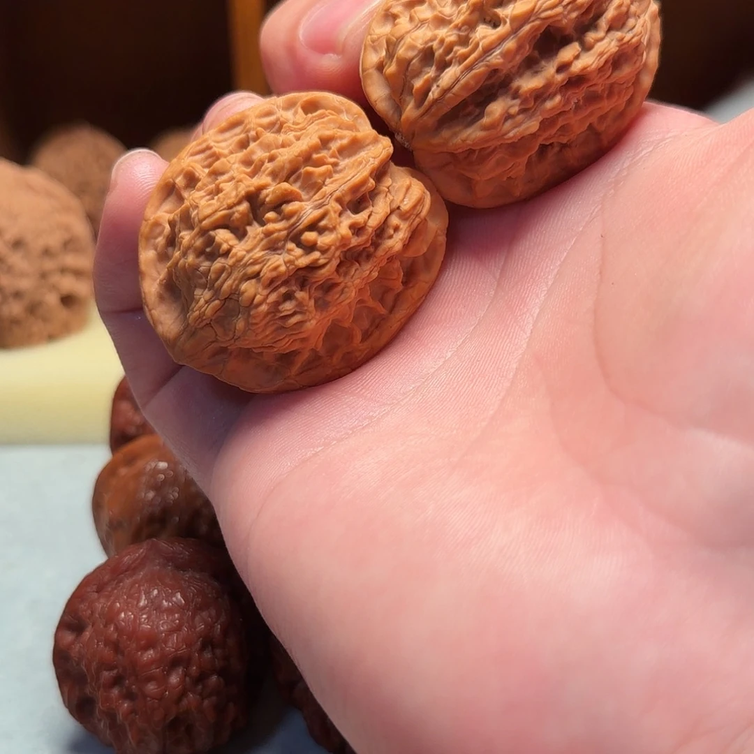 用***4把件文玩核桃原树野核金令牌