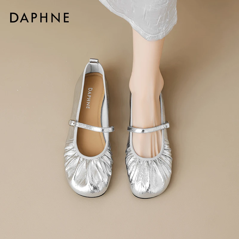 达芙妮法式玛丽珍女鞋2025新款春秋季银色单鞋晚晚风配裙子小皮鞋