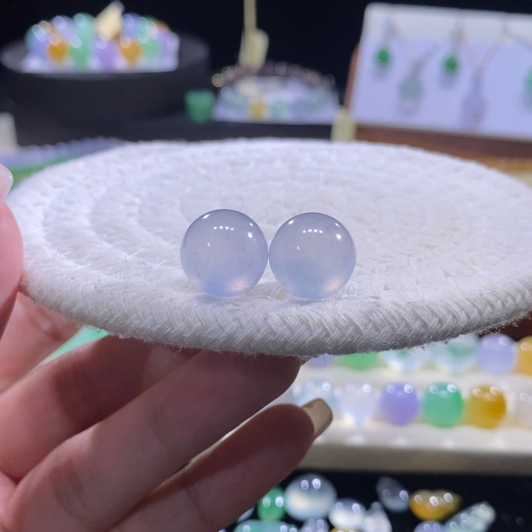 翡翠未镶嵌颈饰高冰蓝钢珠卡12+