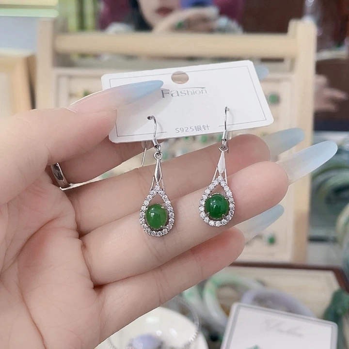 翡翠未镶嵌颈饰天然翡翠Ａ货