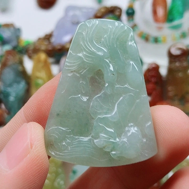 翡翠未镶嵌颈饰翡翠