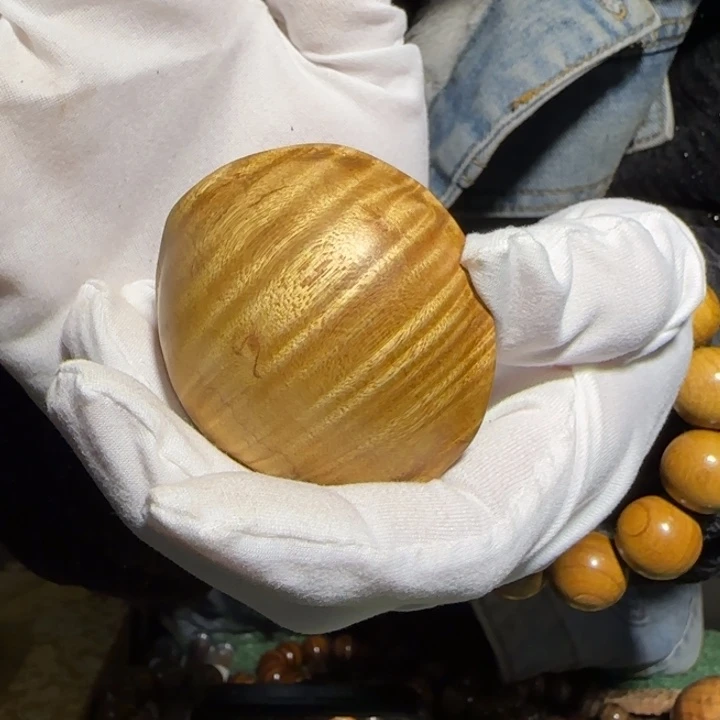 金丝楠时****情小叶桢楠手把件