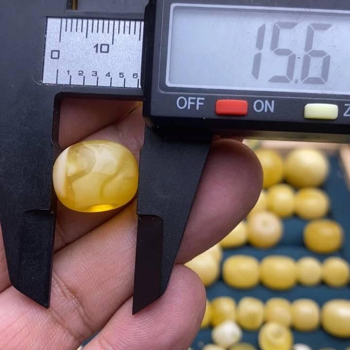 未镶嵌琥珀裸石55号15.6*11.9墩子喇叭口微瑕