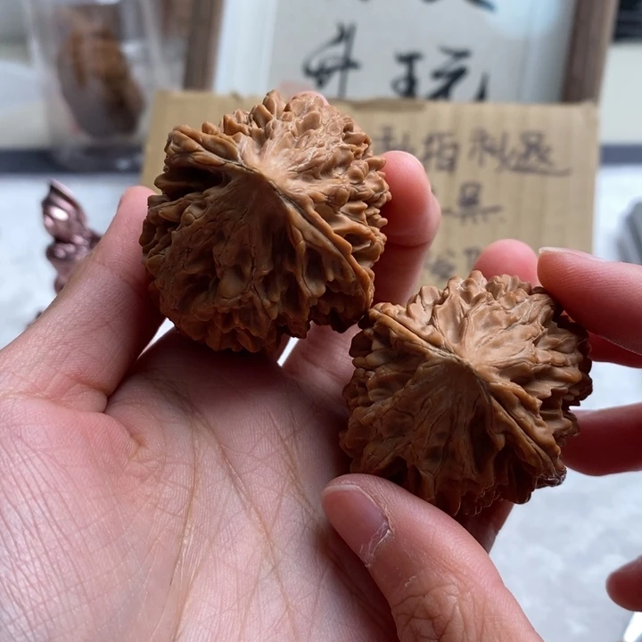 文玩核桃吊坠盘**行老鼠