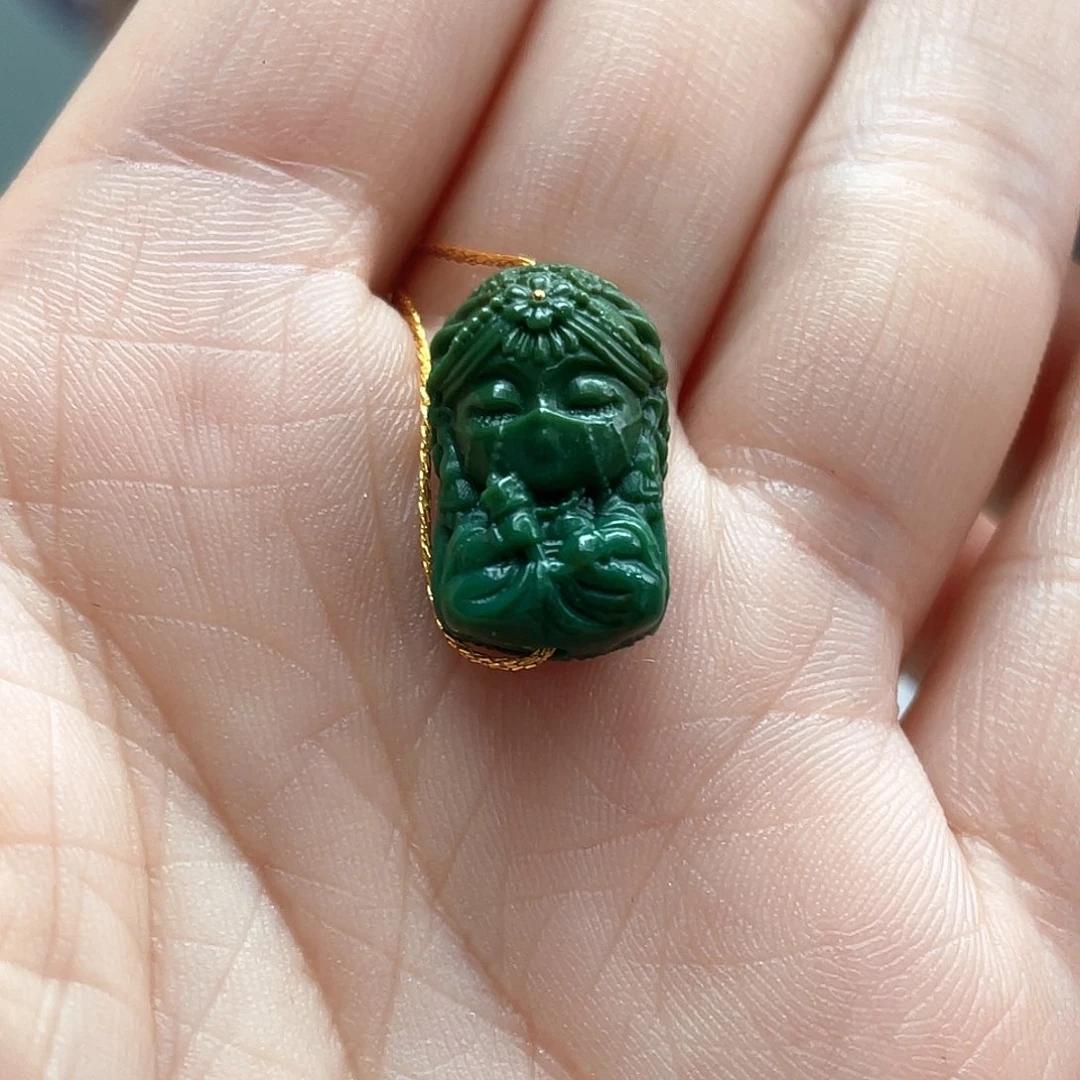 未镶嵌绿松石颈饰