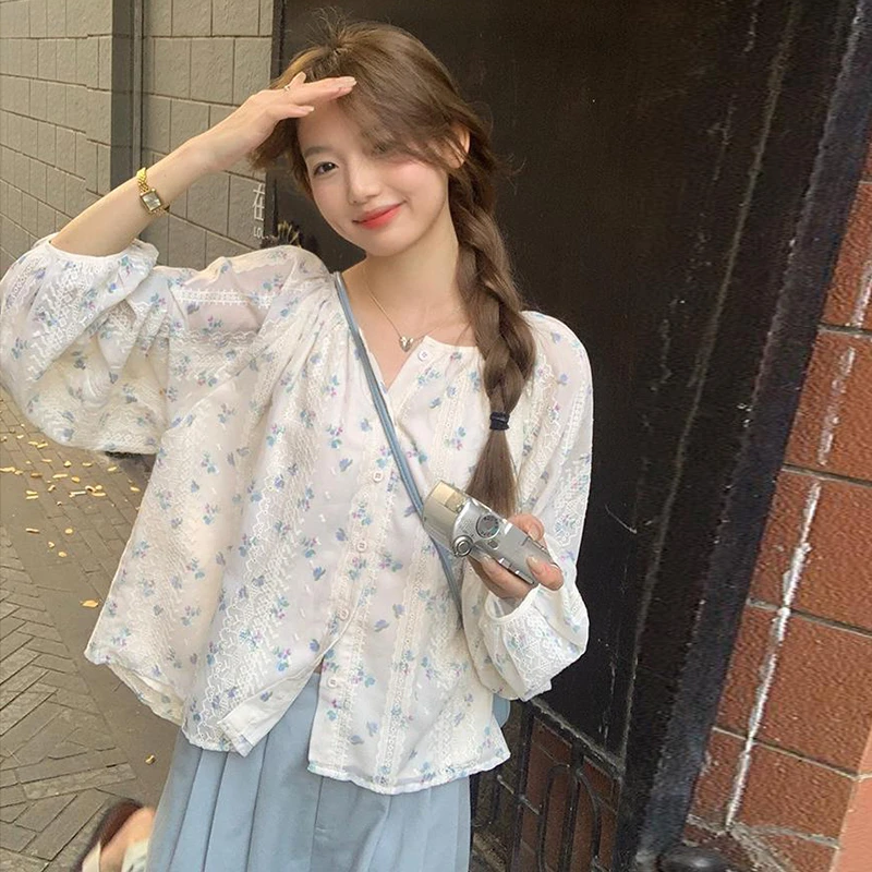 孕妇套装2025年新款小清新甜美孕妇碎花长袖衬衫宽松显瘦工装裤