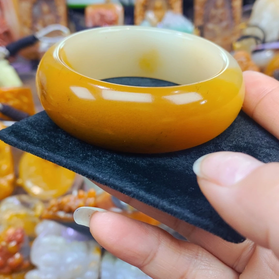 未镶嵌石英质玉（黄龙玉）吊坠(不含链)