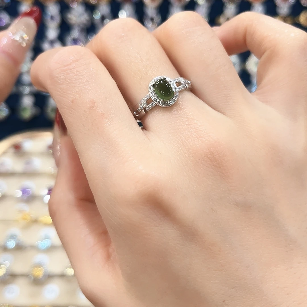 蛇纹石玉女款银S925镶嵌女款