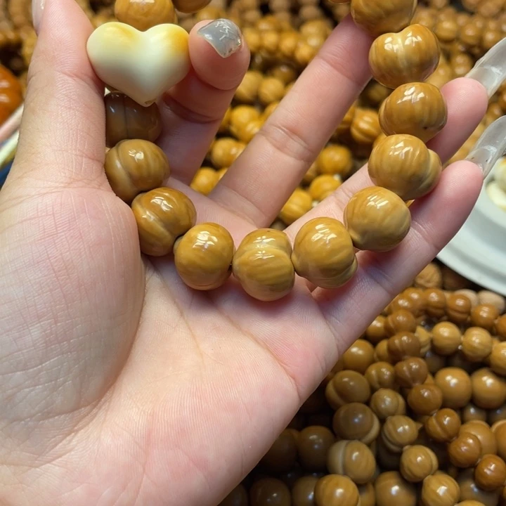 睡****猴头核桃手串微瑕肌理屁桃加爱心