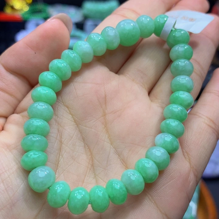 翡翠手链未镶嵌翡翠