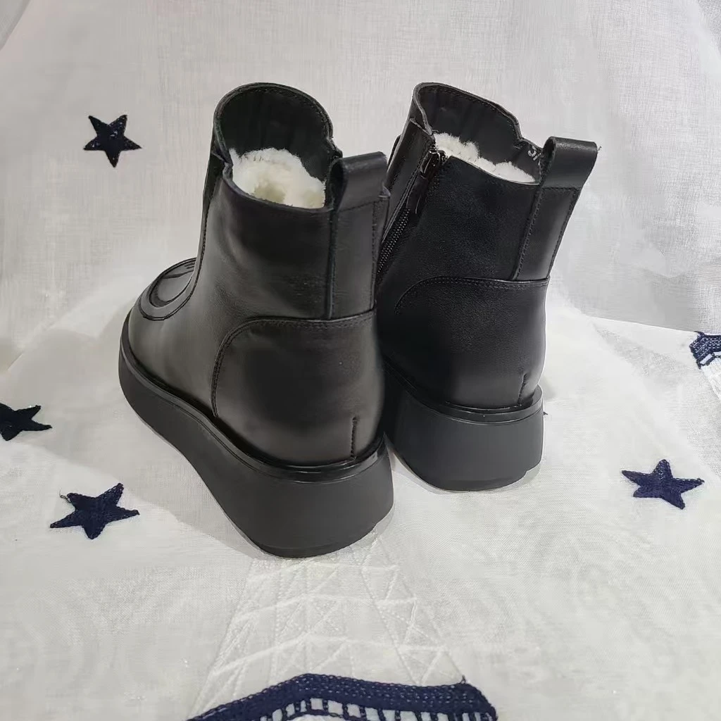 冬季厚底增高百搭皮鞋鞋加绒加厚保暖舒适平底防滑软底短靴女