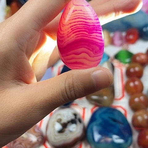 玛瑙/玉髓颈饰合金