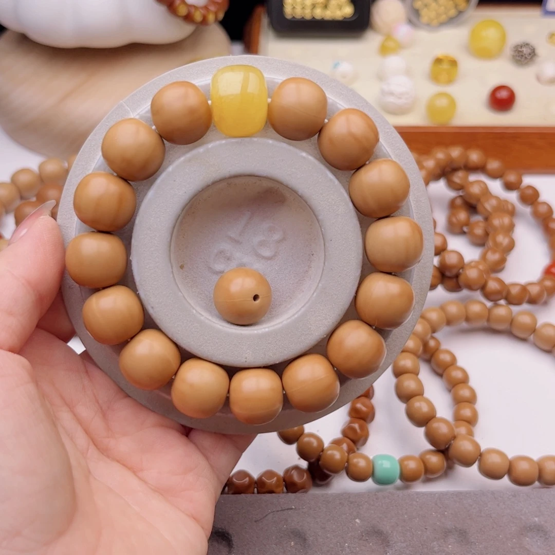 苗***师猴头核桃手串老邢