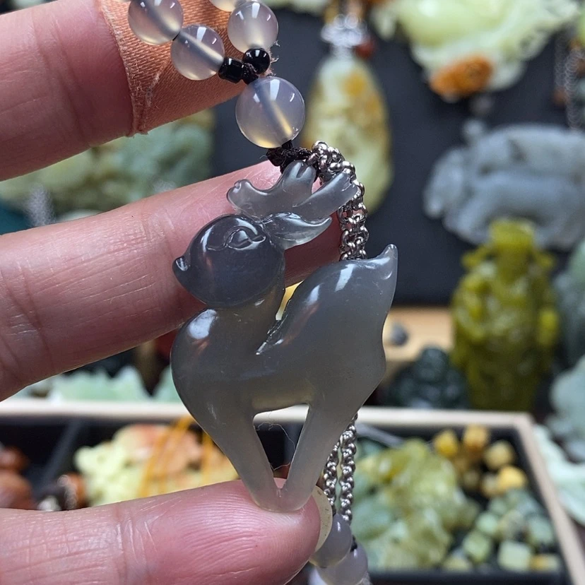 【闪购商品】蛇纹石玉吊坠未镶嵌