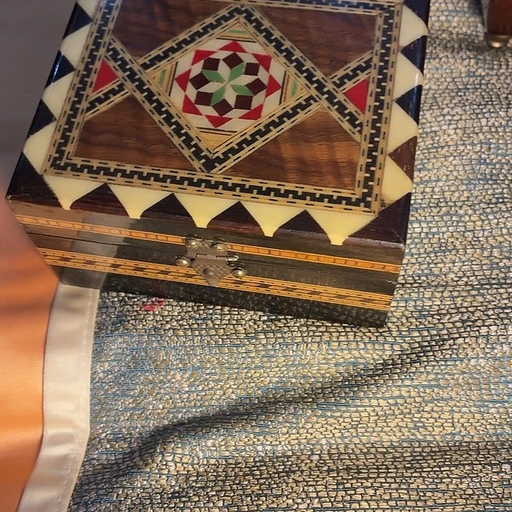 思***唯川山堂 哈哈哈哈哈哈哈