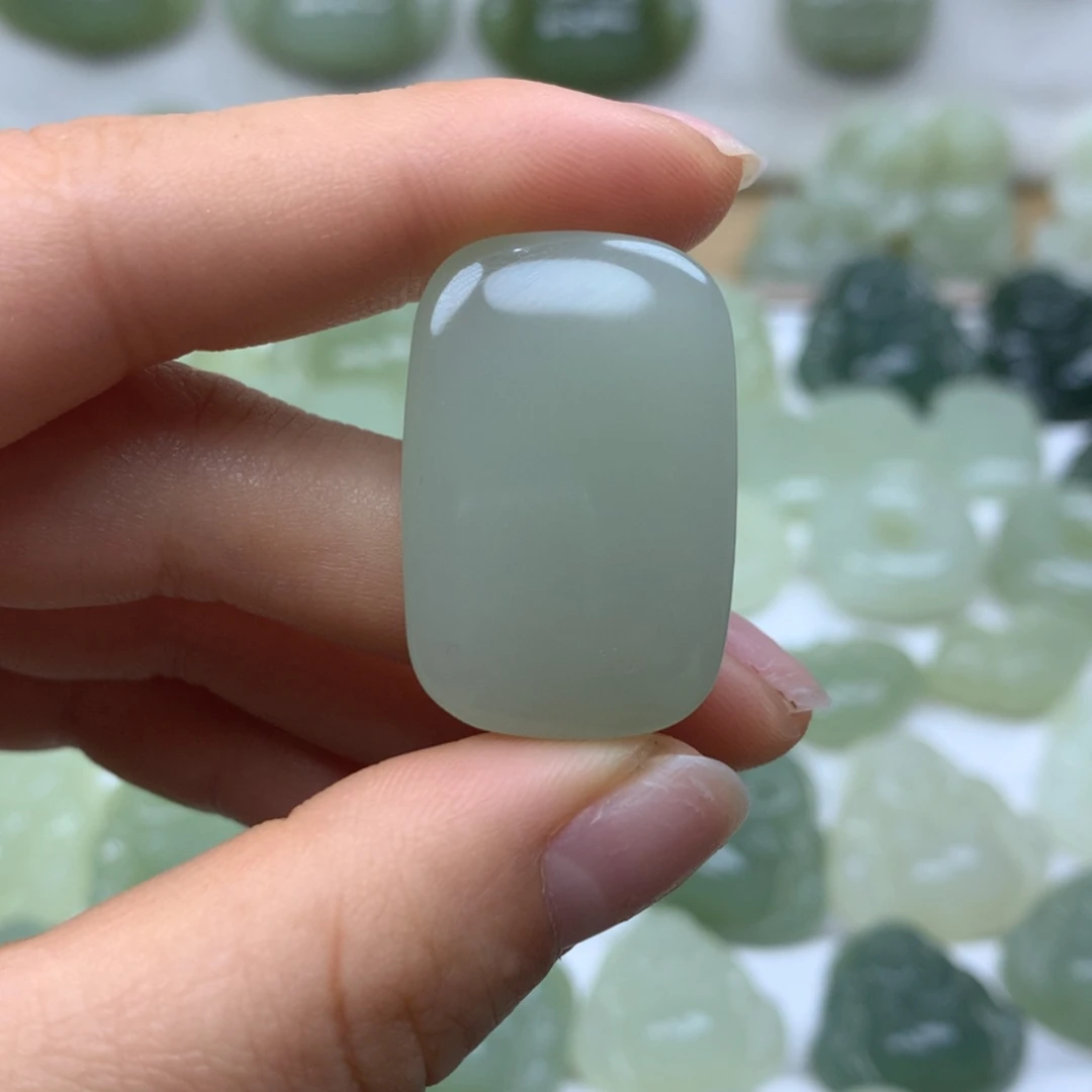 【闪购商品】颈饰未镶嵌和田玉