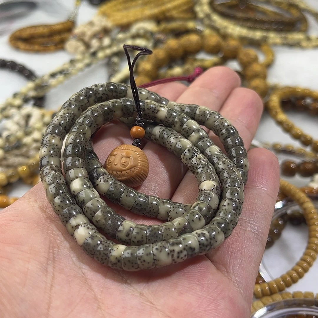 ****e吊坠星月菩提藏切