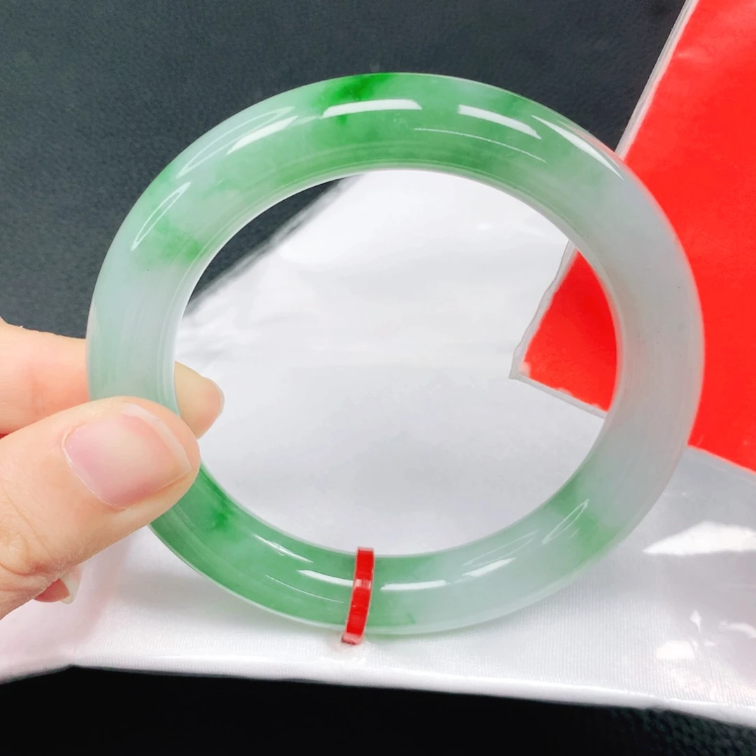 翡翠未镶嵌手镯55圈