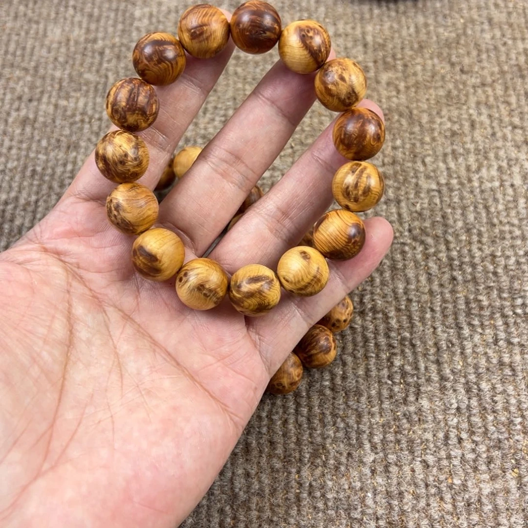 木太行崖柏1.5火焰。。。。。