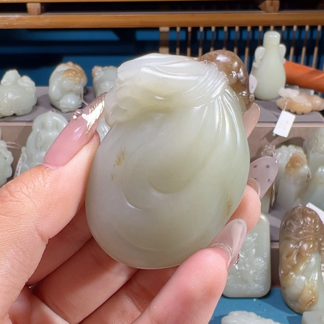 和田玉（糖玉）未镶嵌颈饰