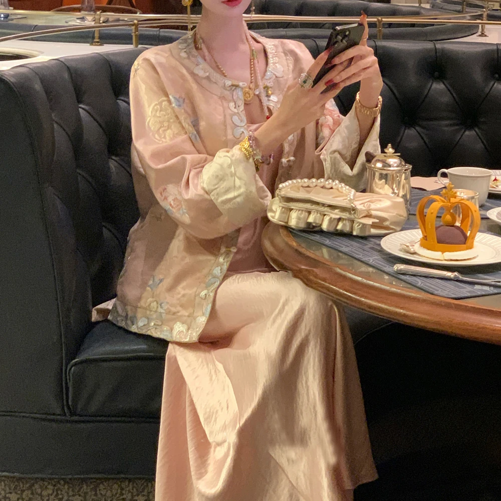 唐装轻奢气质重工刺绣新中式国风外套女2025新款高级感复古上衣潮