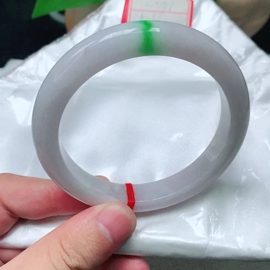 翡翠手镯未镶嵌正圈012