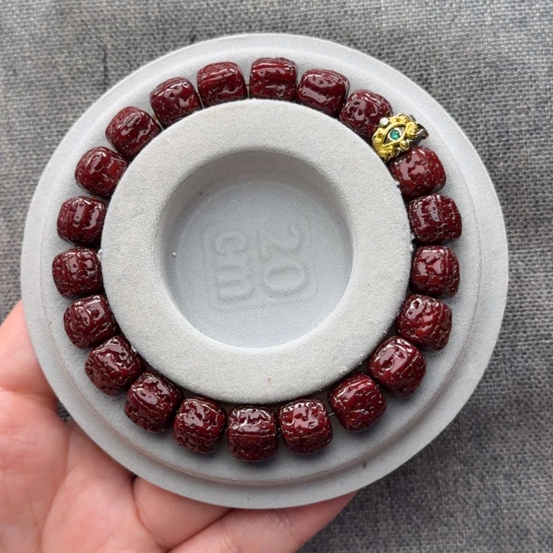 ****金刚菩提吊坠黑金