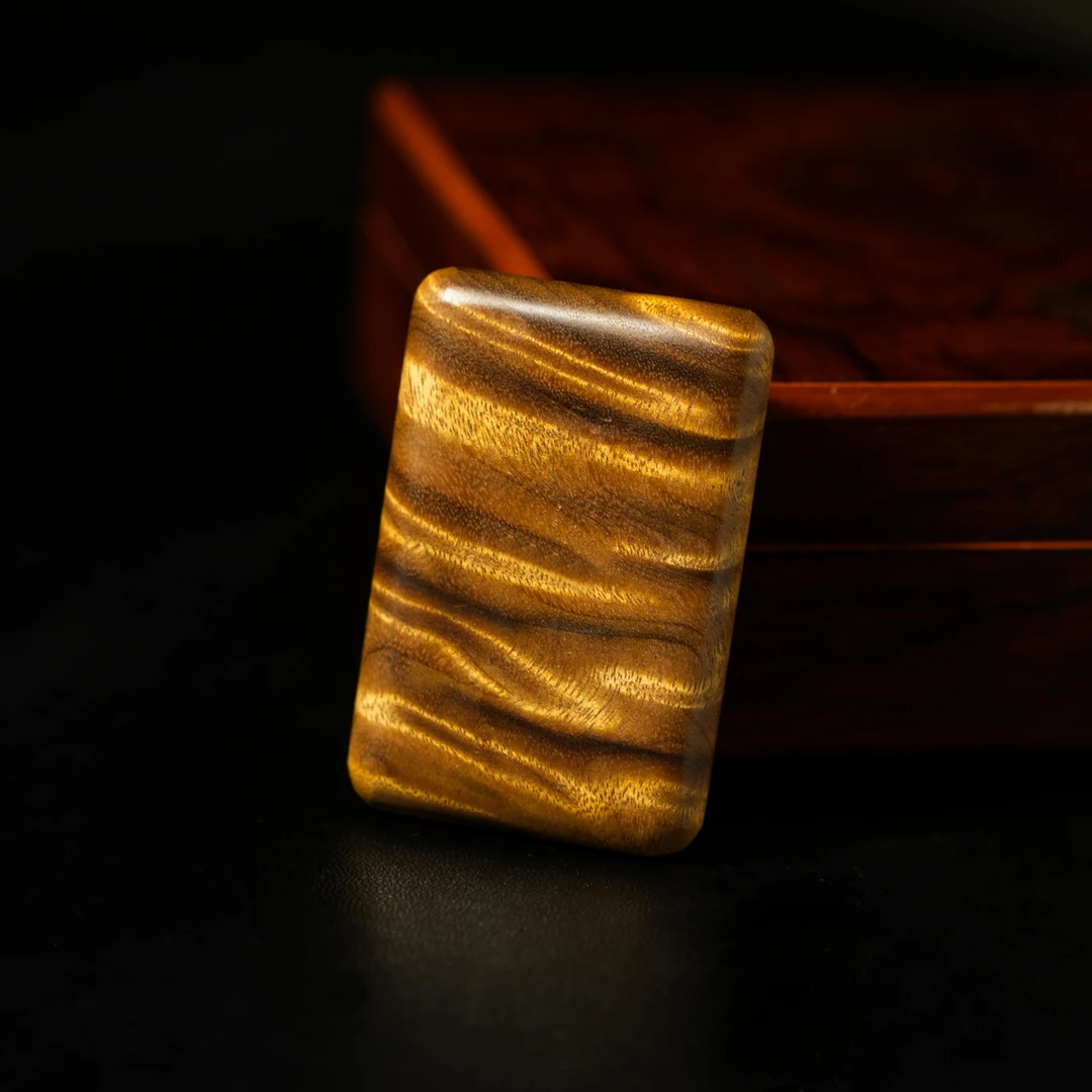 正宗金丝楠（小叶桢楠）文玩手把件水波纹可盘玩小物件