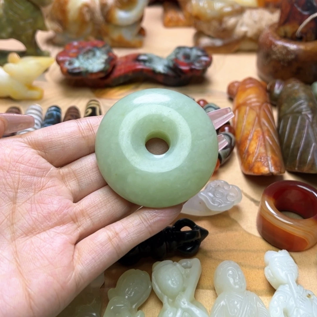 【闪购商品】蛇纹石玉颈饰未镶嵌