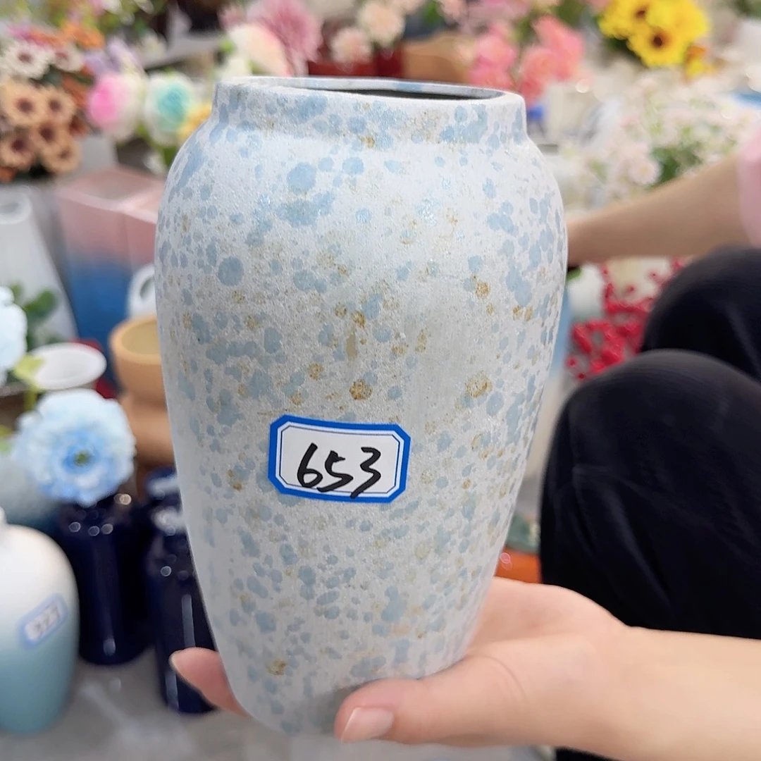 瓶653号复古陶瓷高20厘米微瑕一个