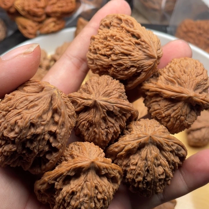 文玩核桃把件用****1文玩核桃手把件