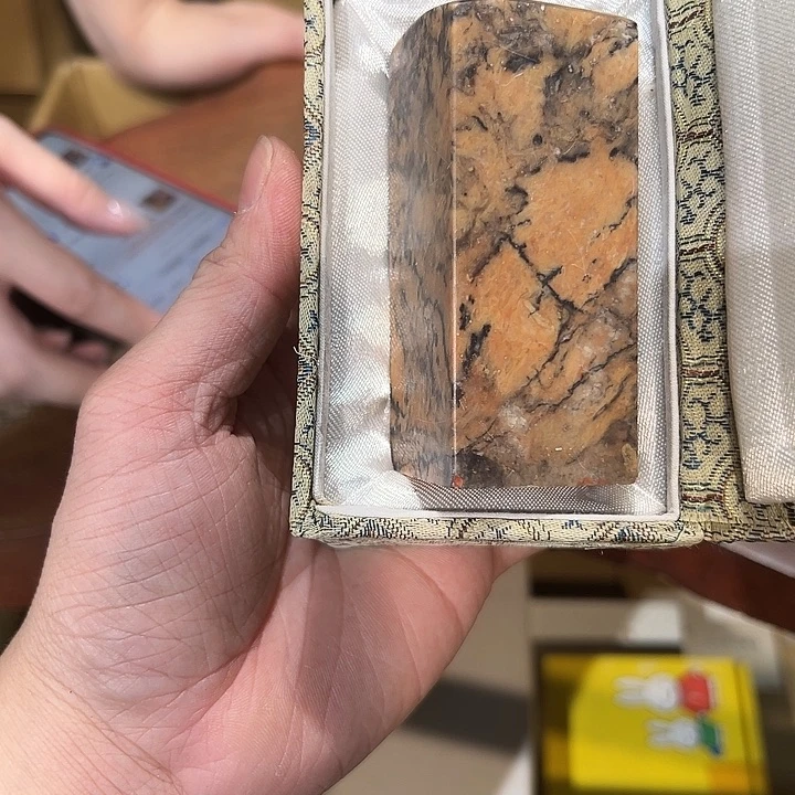 瓷器周边默认瑕疵1