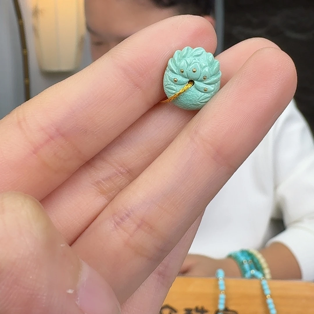 绿松石未镶嵌挂件