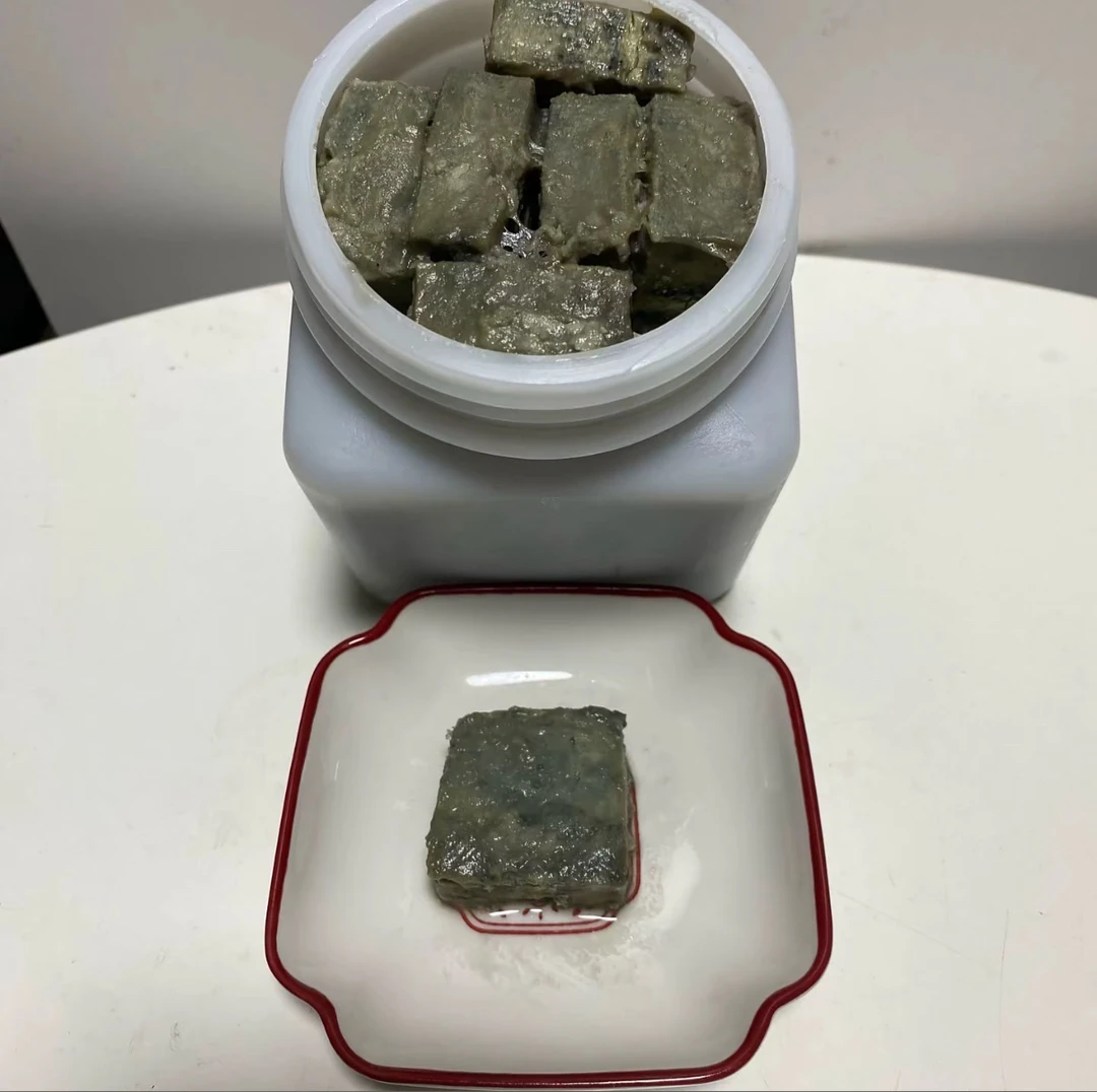 克东软胎臭豆腐每瓶15块（运输会有碎块介意勿拍)