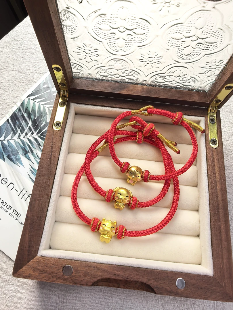 合金布艺手链 新年红绳马年本命年时尚红绳手工编织护身好运手链