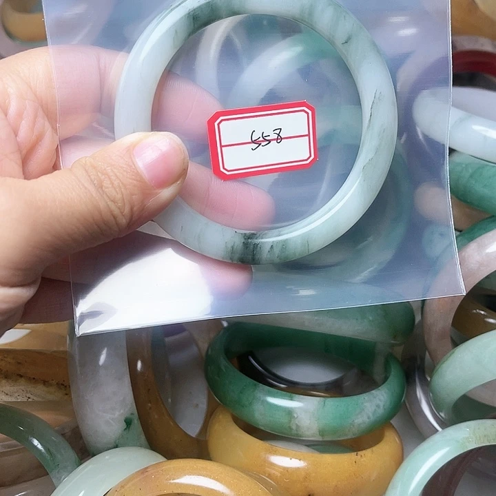 石英质玉手镯未镶嵌558