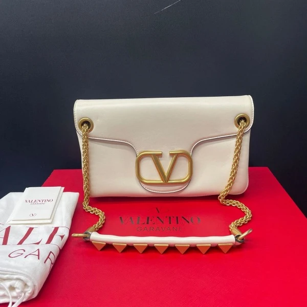 95新/华伦天奴/妃鱼/单肩包/市场价24988/250208LT0030