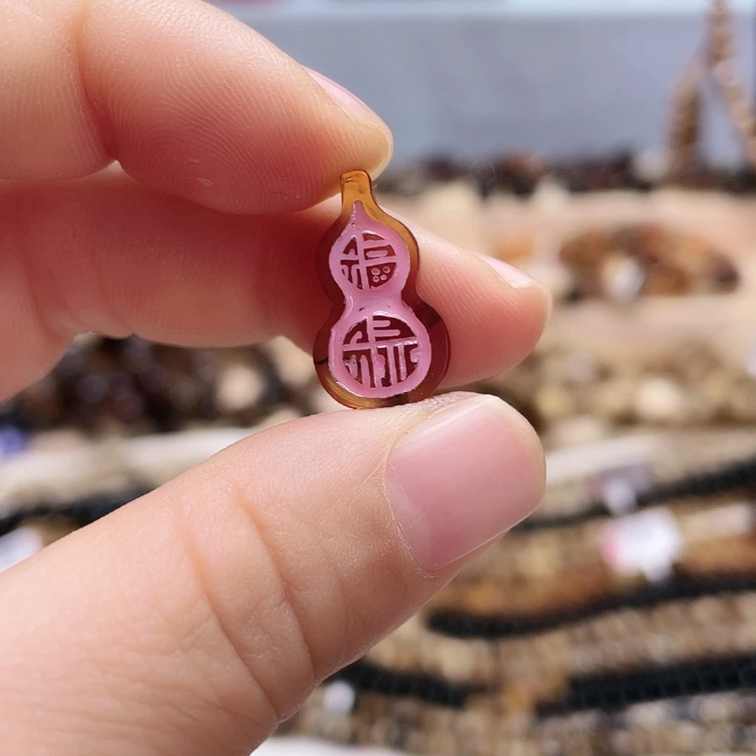 琥珀裸石未镶嵌鑫*?大