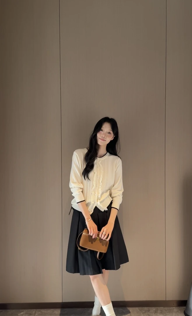 3183#【泡菜欧尼】温柔奶呼呼甜美木耳边小衫